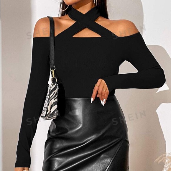 SHEIN Tops - SHEIN Criss Cross Halter Neck Top